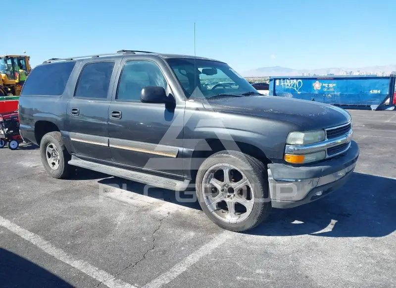 2004 Chevrolet Suburan photo