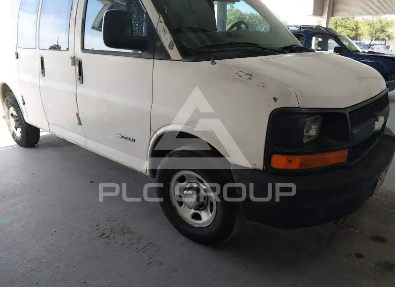 2004 Chevrolet Express фото