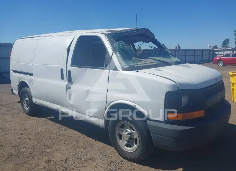 2004 Chevrolet Express photo