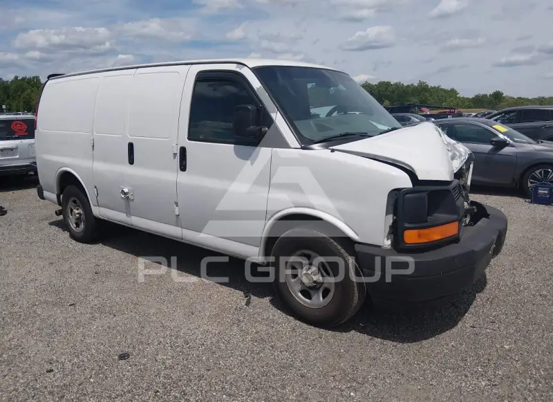 2004 Chevrolet Express photo
