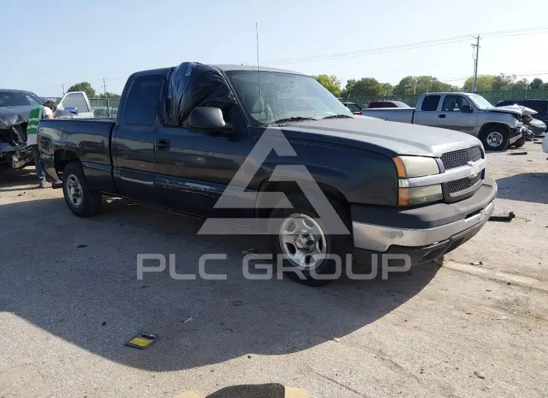 2004 Chevrolet Silverado photo