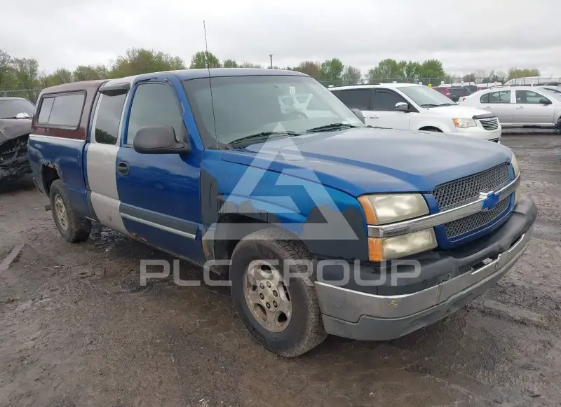 2004 Chevrolet Silverado photo