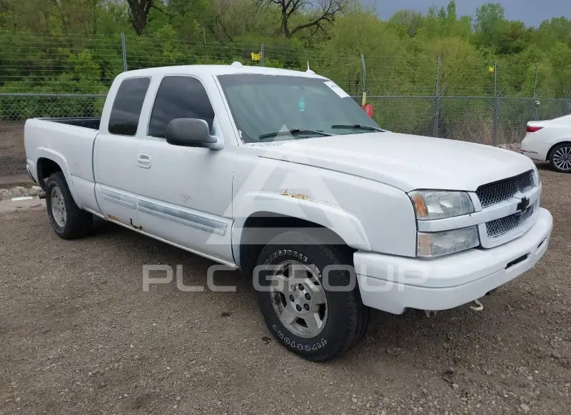 2004 Chevrolet Silverado photo