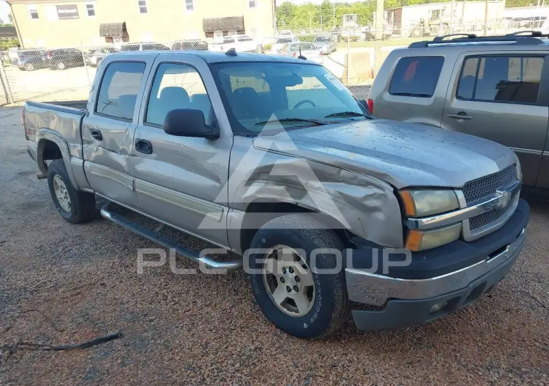 2004 Chevrolet Silverado photo
