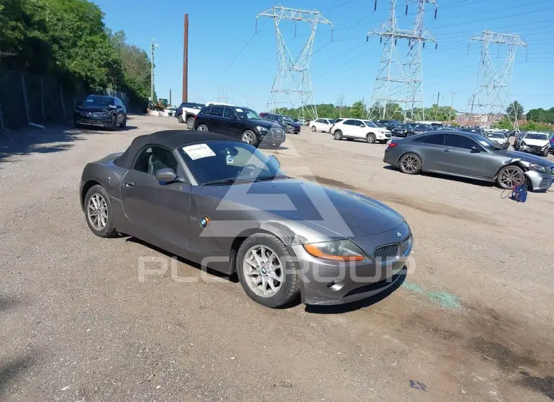 2004 BMW Z4 photo