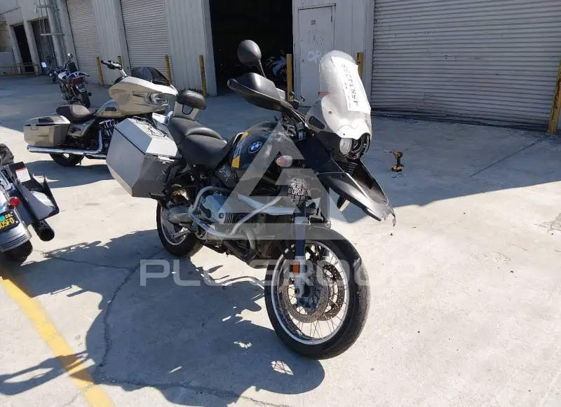 2004 BMW R1150 photo