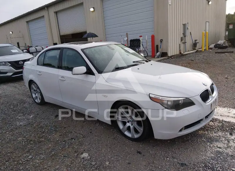 2004 BMW 545 photo