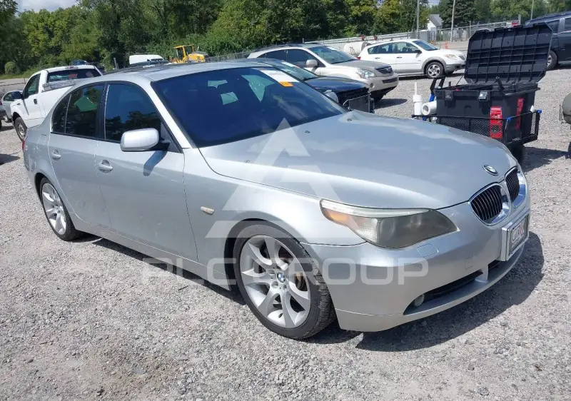 2004 BMW 545 photo