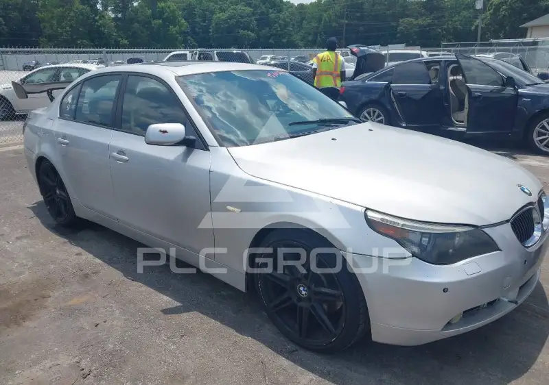 2004 BMW 545 photo
