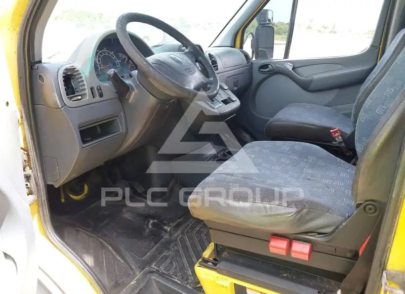 2004 Dodge SPRINTER photo