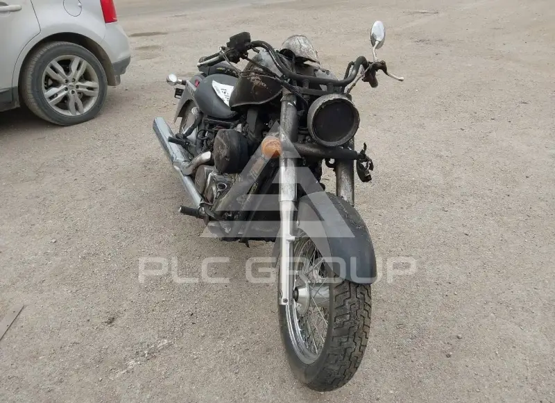 2004 Honda VT750 photo