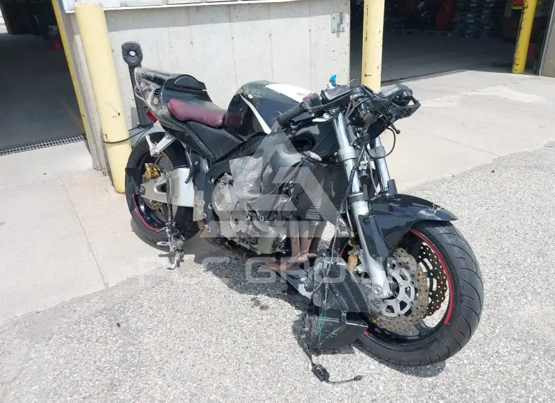 2004 Honda CBR600 фото