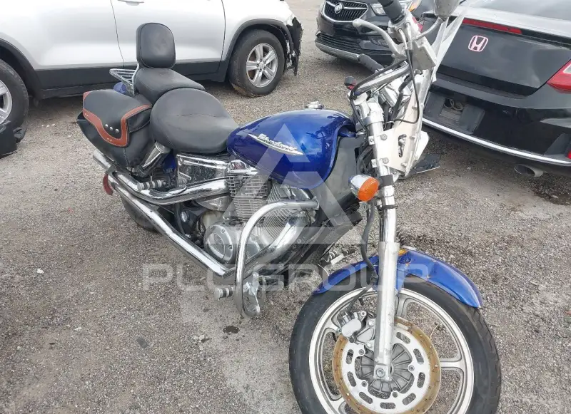 2004 Honda VT1100 фото