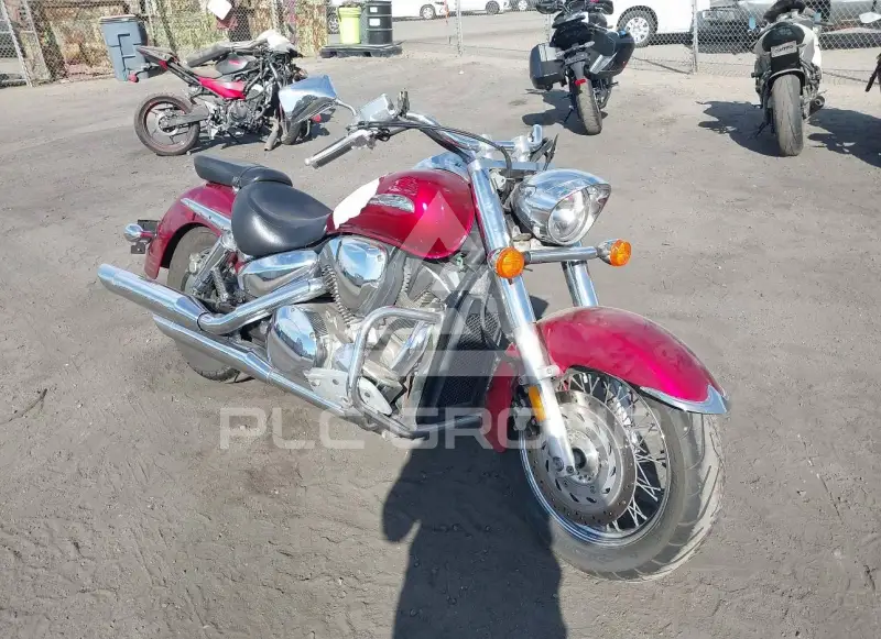 2004 Honda VT1300 photo