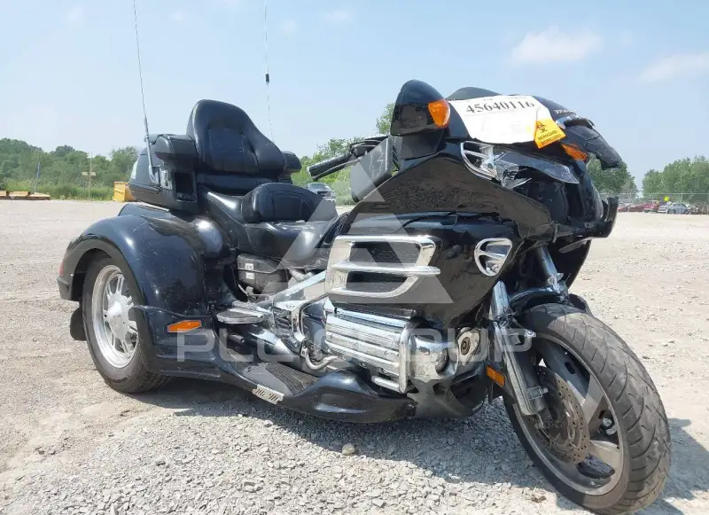 2004 Honda GL1800 фото