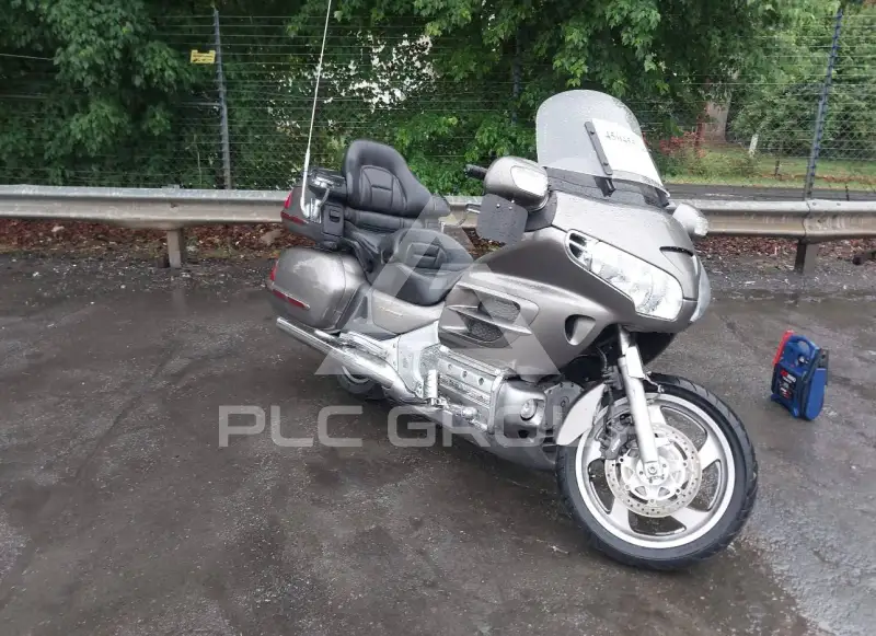 2004 Honda GL1800 фото
