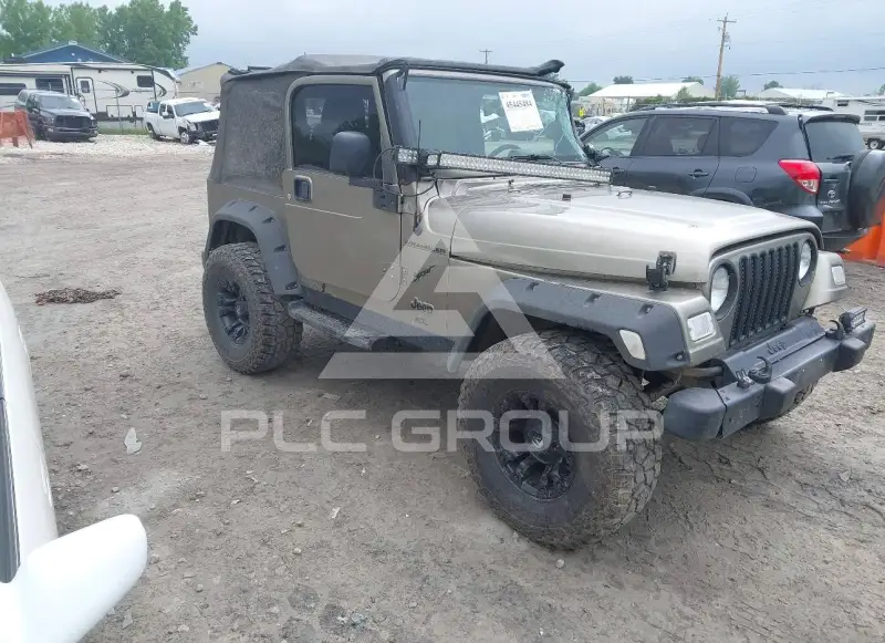 2004 Jeep Wrangler photo