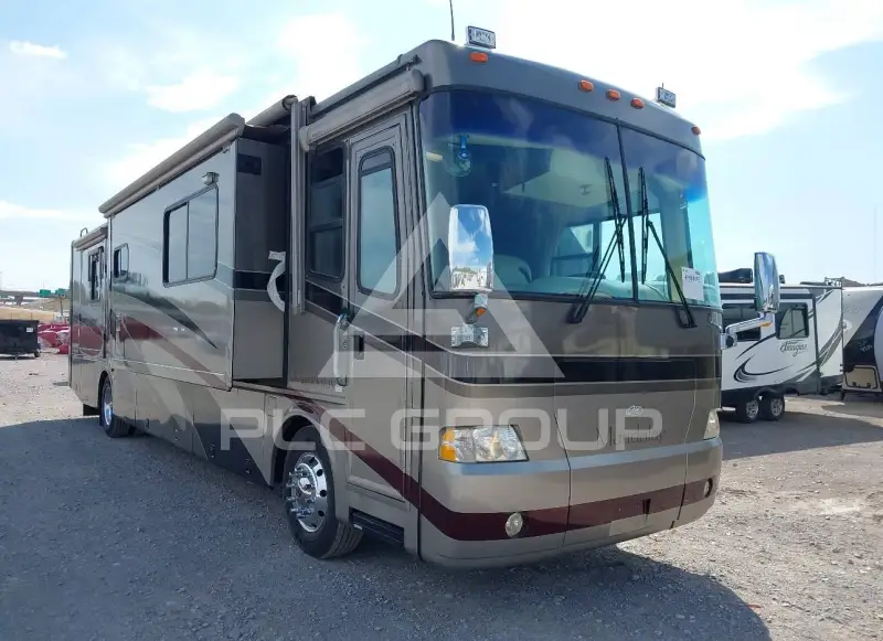 2004 Freightliner Chassis фото