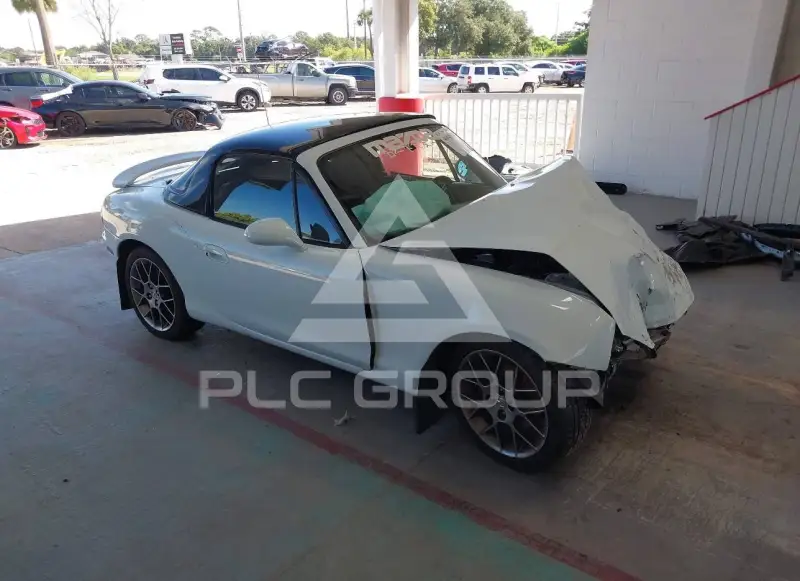 2004 Mazda MX-5 photo