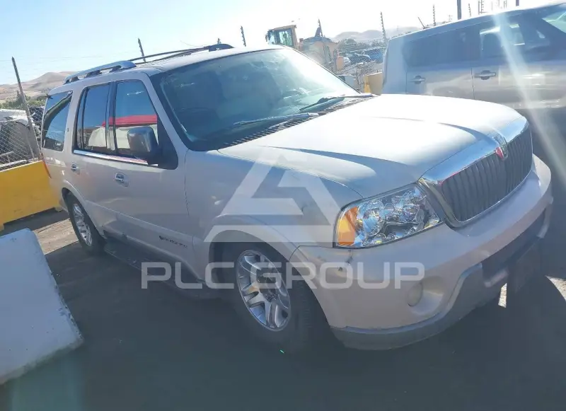 2004 Lincoln NAVIGATOR фото