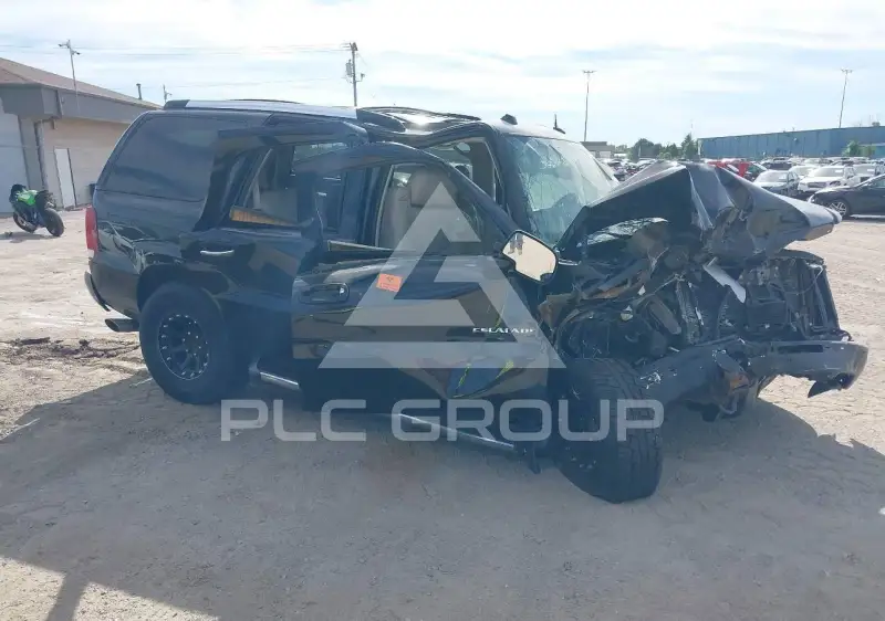 2004 Cadillac ESCALADE photo