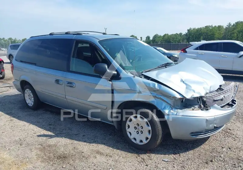 2004 Chrysler TOWN & COUNTRY photo