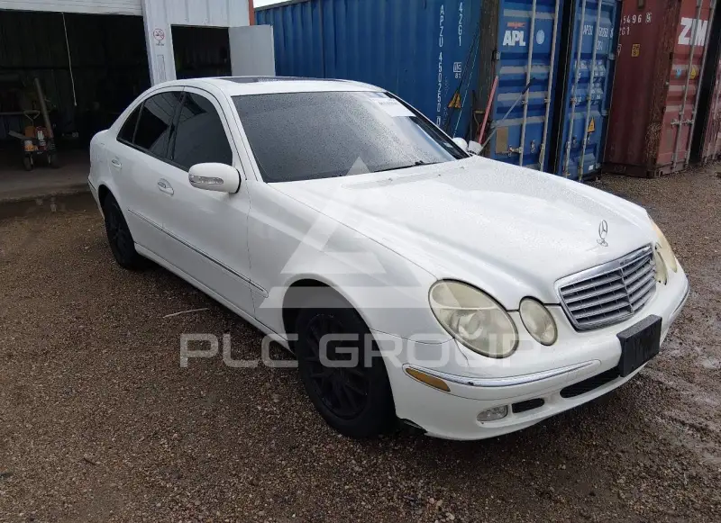 2004 Mercedes Benz E 320 photo