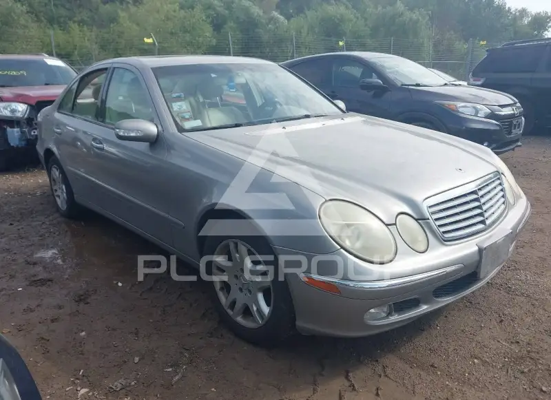 2004 Mercedes Benz E 320 photo