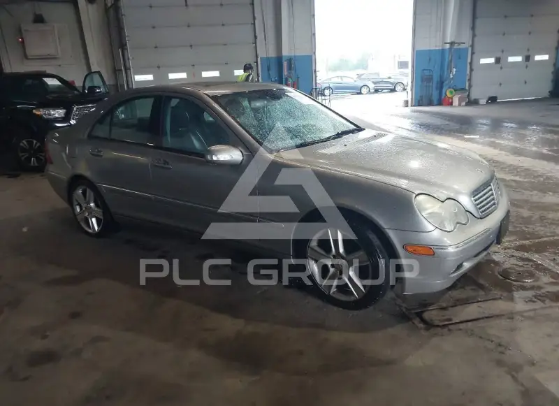 2004 Mercedes Benz C 240 photo