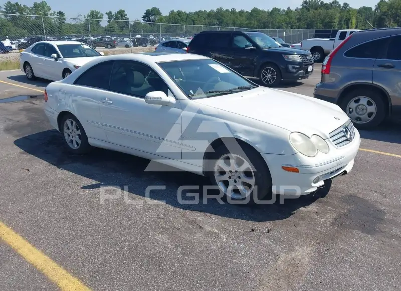 2004 Mercedes Benz CLK 320 photo