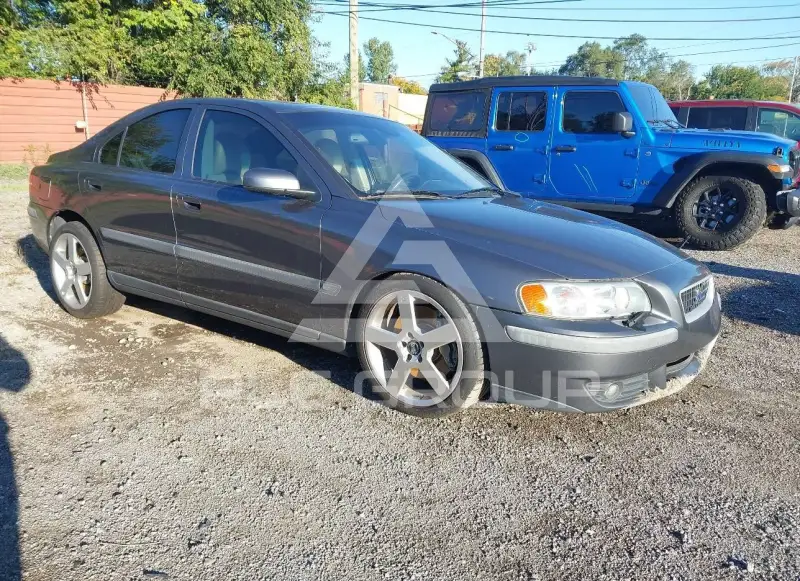 2004 Volvo S60 фото