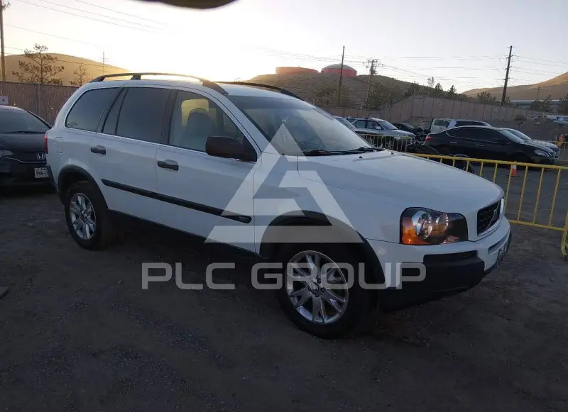 2004 Volvo XC90 photo