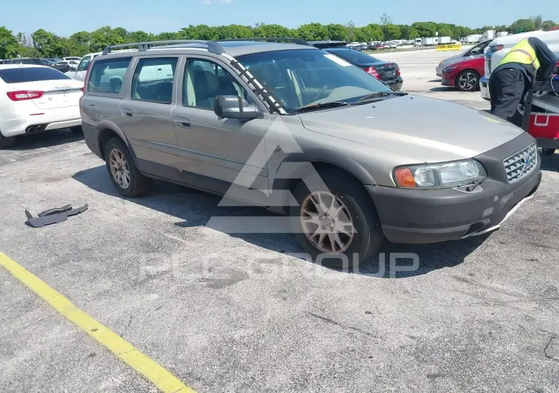 2004 Volvo XC70 фото