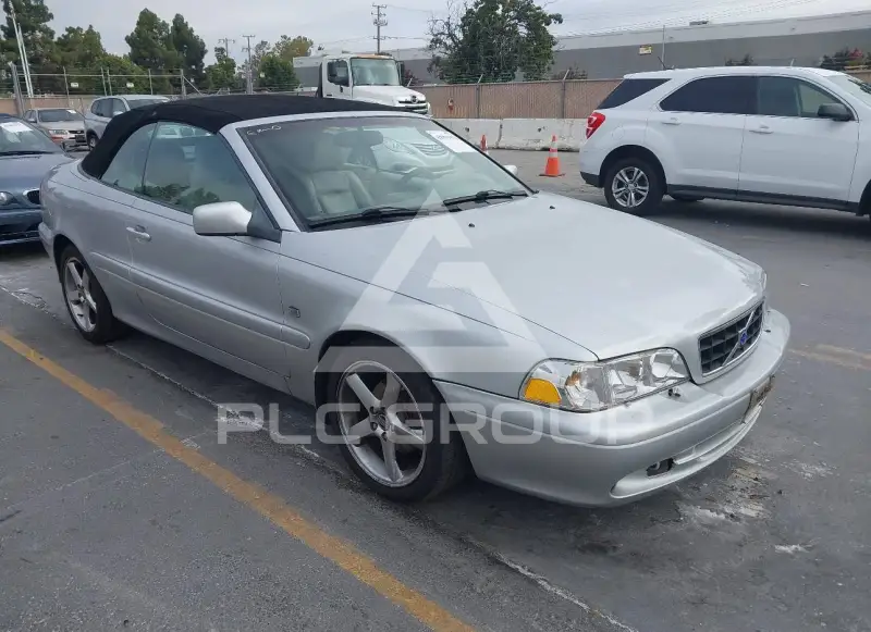 2004 Volvo C70 фото