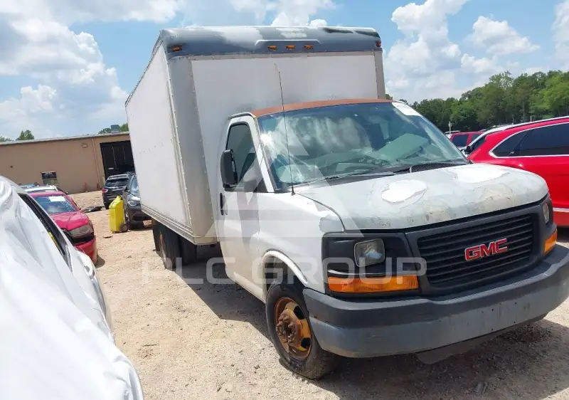 2004 GMC Savana photo