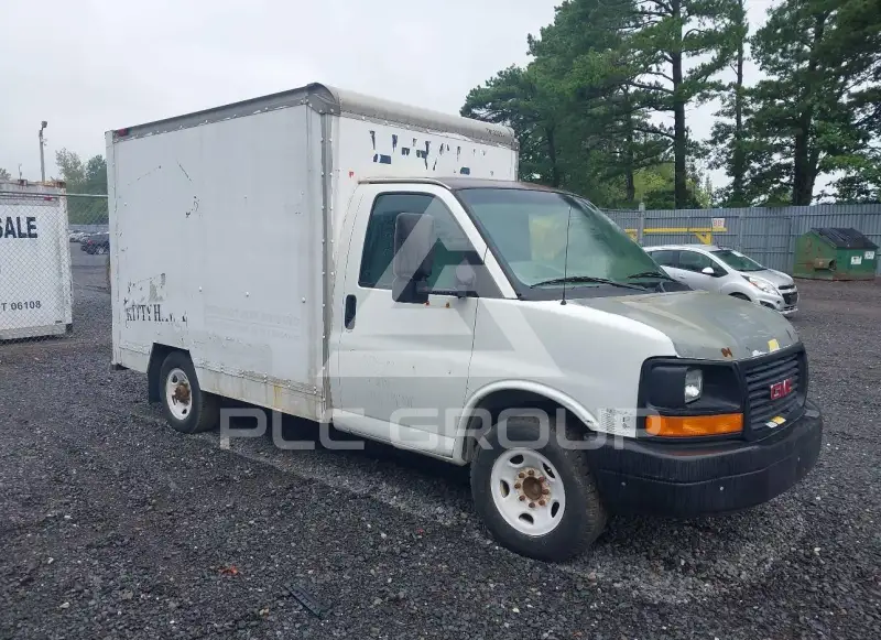 2004 GMC Savana photo