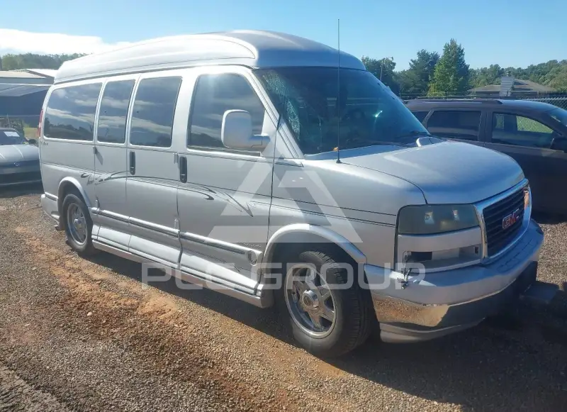 2004 GMC Savana photo