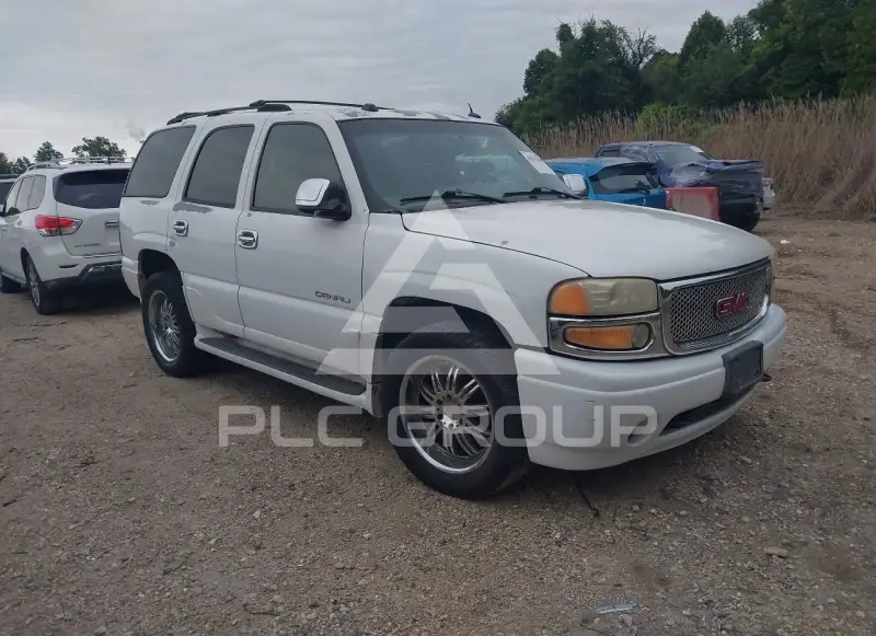 2004 GMC YUKON фото