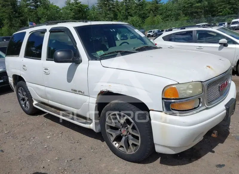 2004 GMC YUKON фото