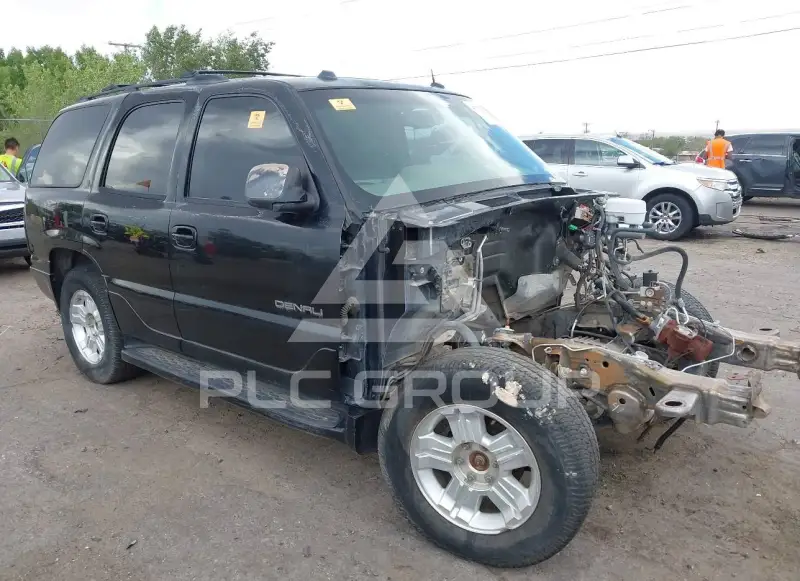 2004 GMC YUKON фото