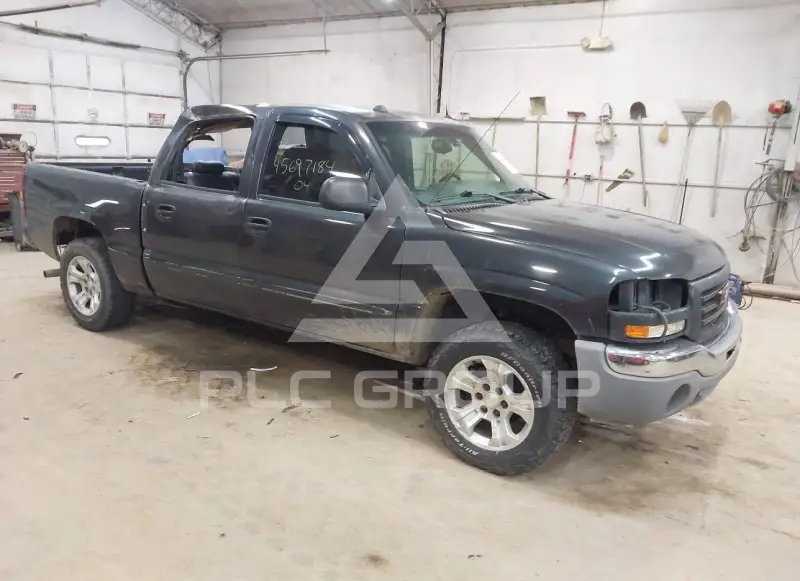 2004 GMC Sierra photo