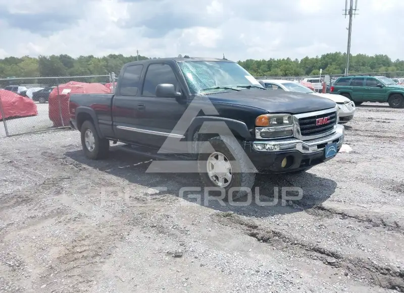 2004 GMC Sierra photo