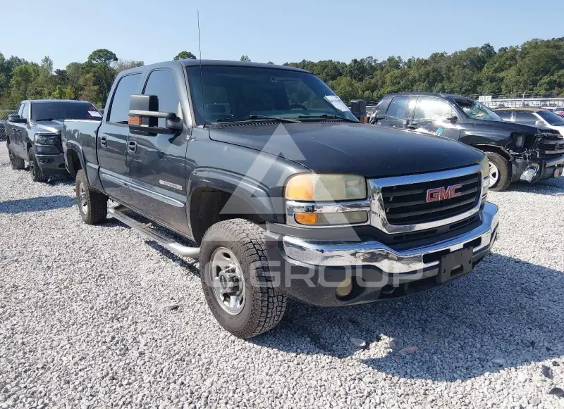 2004 GMC Sierra photo