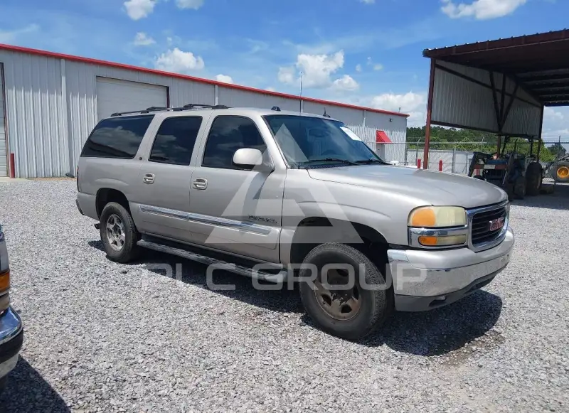 2004 GMC YUKON photo