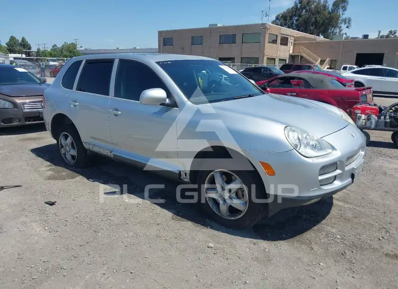 2004 Porsche Cayenne photo