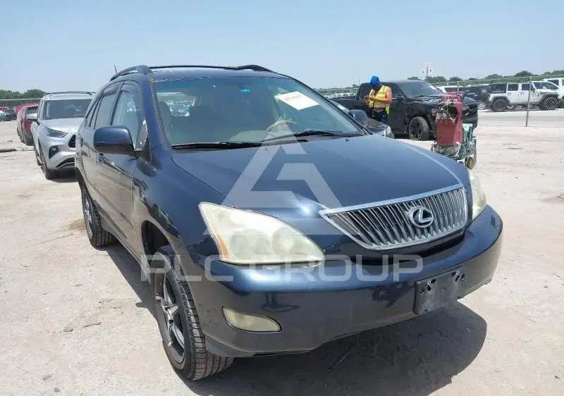 2004 Lexus RX330 photo