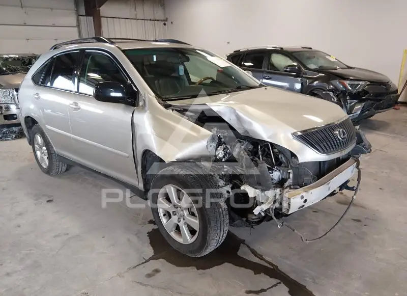 2004 Lexus RX330 photo