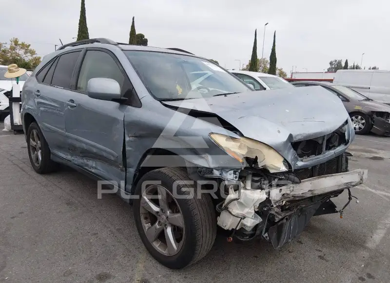2004 Lexus RX330 photo