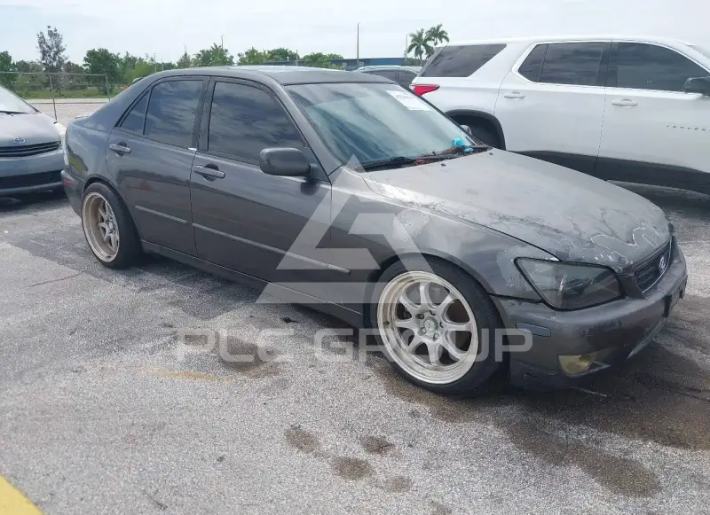 2004 Lexus IS300 фото
