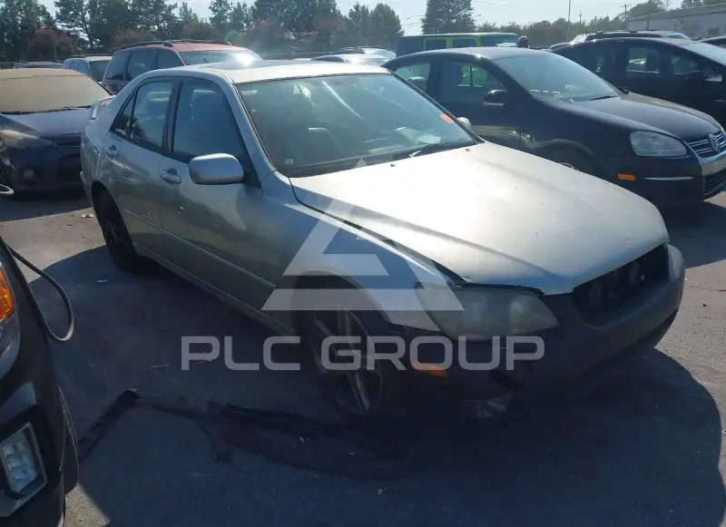 2004 Lexus IS300 photo